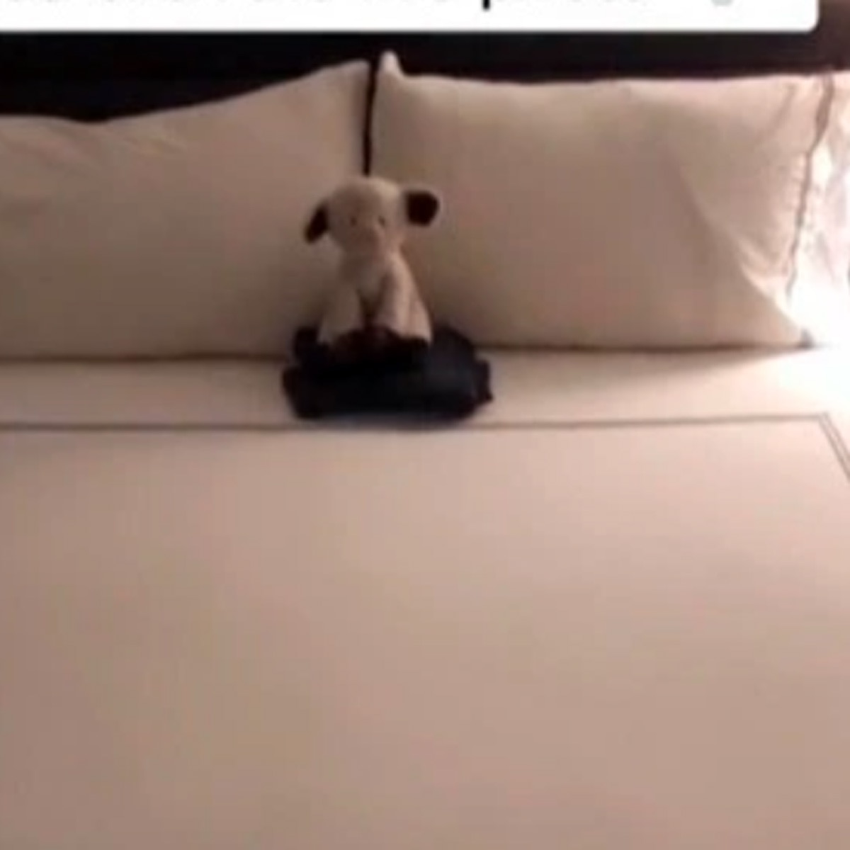 women caught bf iphone feature