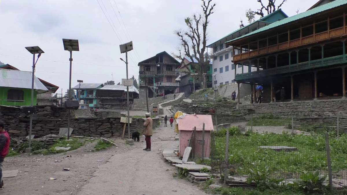 मालाणा गांव में अब तक नहीं पहुंच सका है कोरोना 