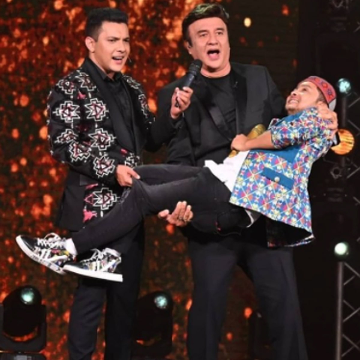 अनु-आदित्य     