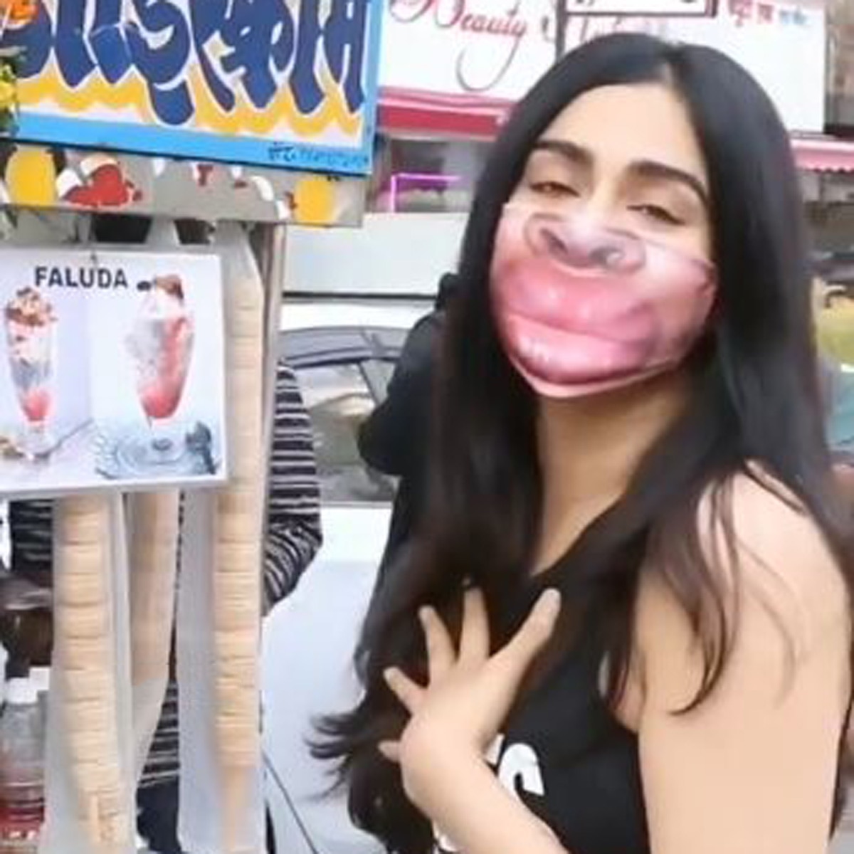 अदा शर्मा