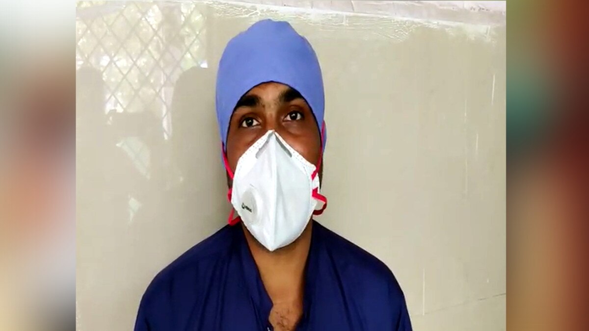 डॉक्टर ने बनाई जुगाड़ की मशीन, हवा से खींच कर मरीज को दे रहे इमरजेंसी ऑक्सीजन