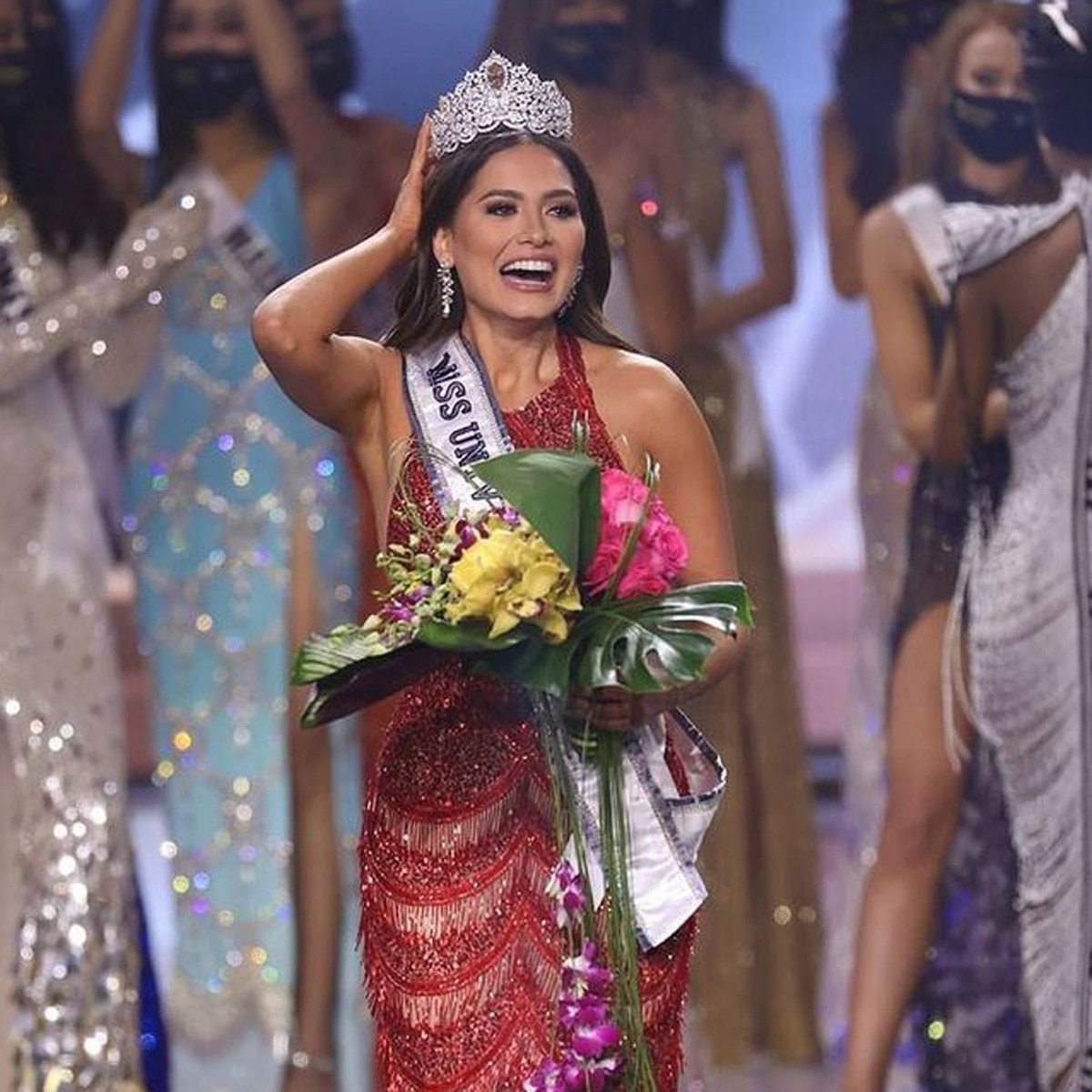  एंड्रिया मेजा 