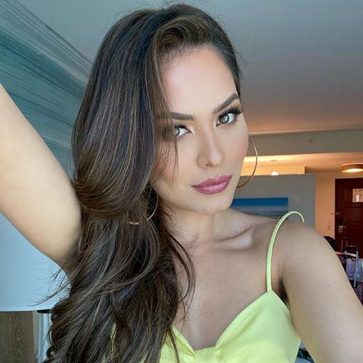  एंड्रिया मेजा 