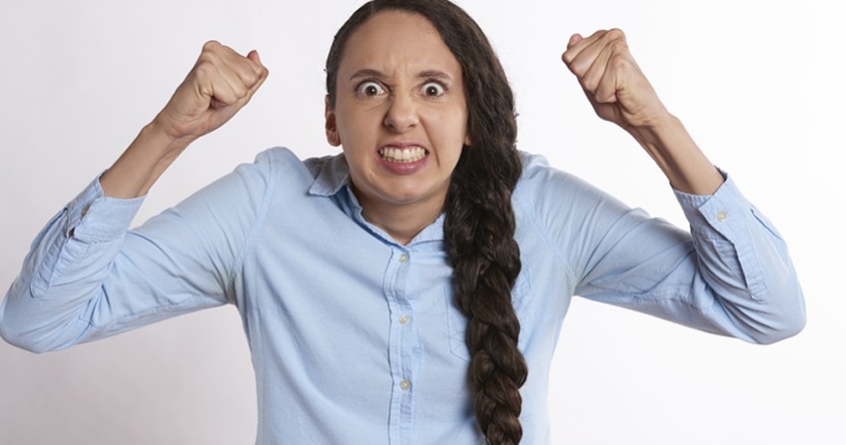 क्रोध की भावना ना रखें.