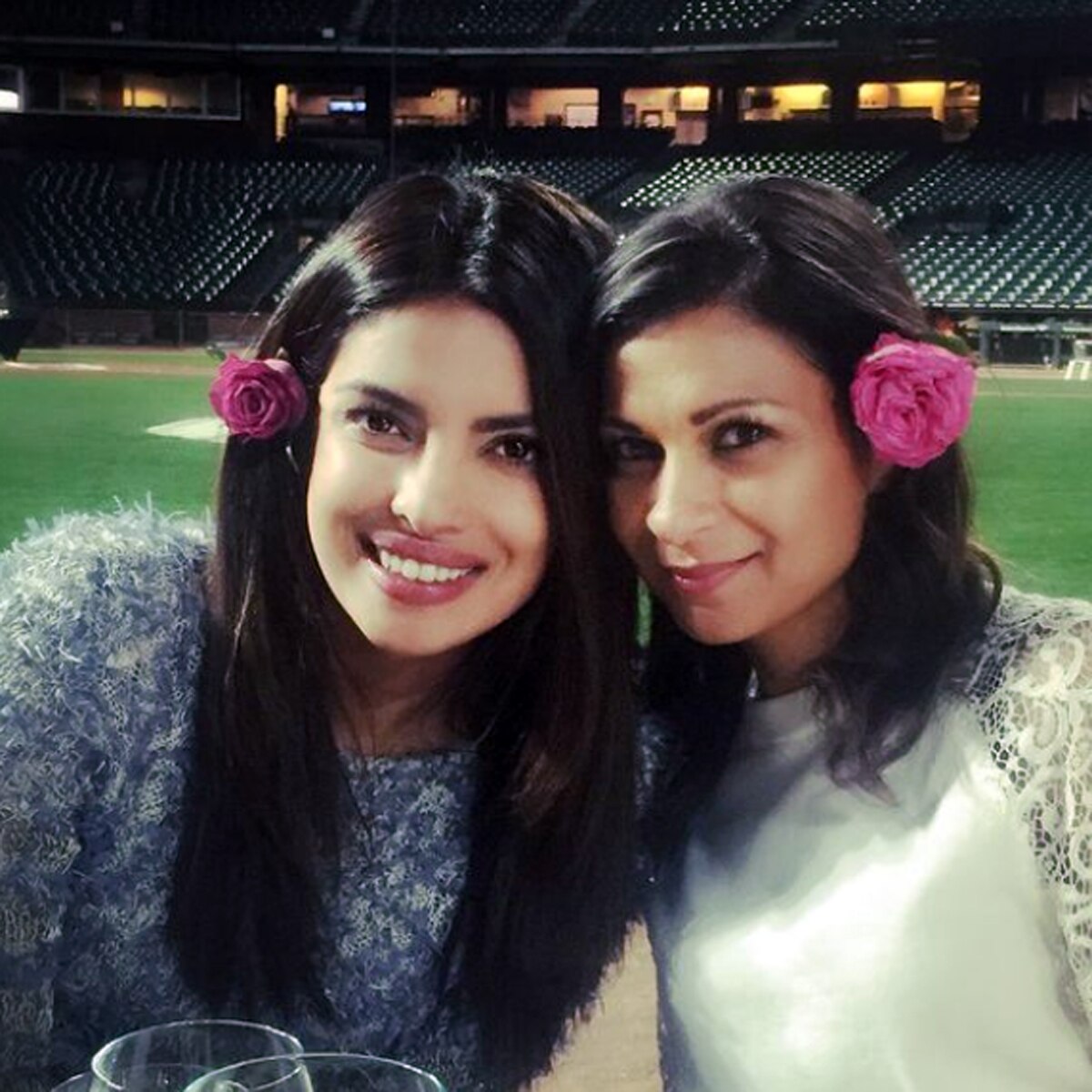 प्र‍ियंका चोपड़ा-अंजुला अचार‍िया 