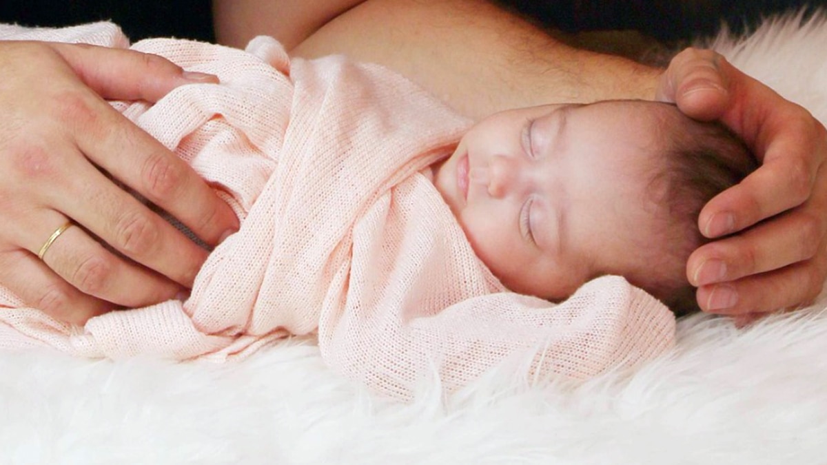 महिला ने दिया नौ बच्चों को जन्म 4