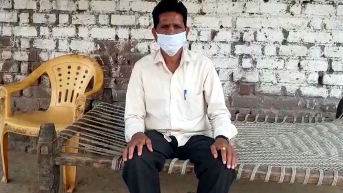   वैक्सीन लगाने के बाद टीचर की 10 साल पुरानी बीमारी खत्म, तलवों में होती थी खुजली से जलन