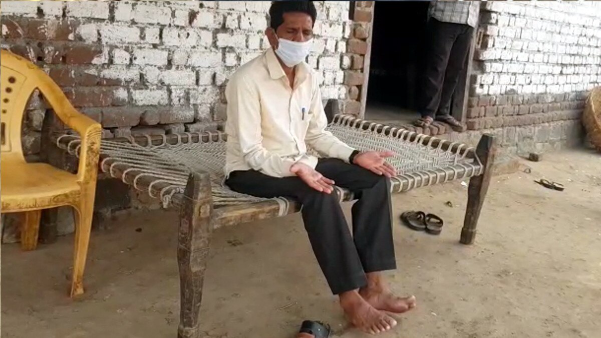   वैक्सीन लगाने के बाद टीचर की 10 साल पुरानी बीमारी खत्म, तलवों में होती थी खुजली से जलन