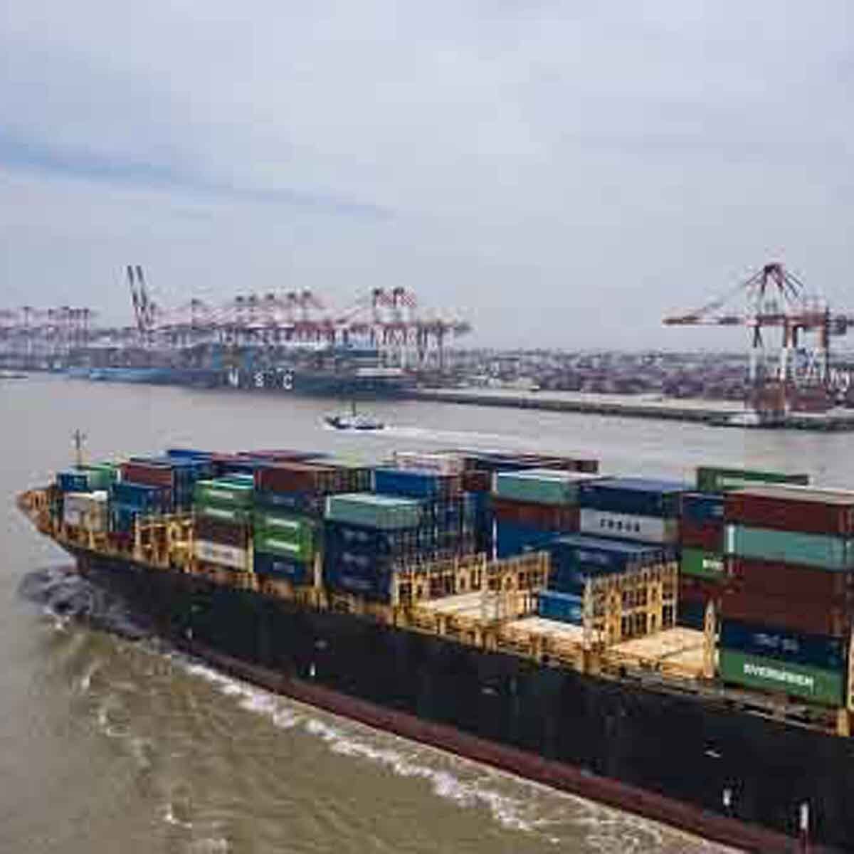 Gadani shipbreaking yard