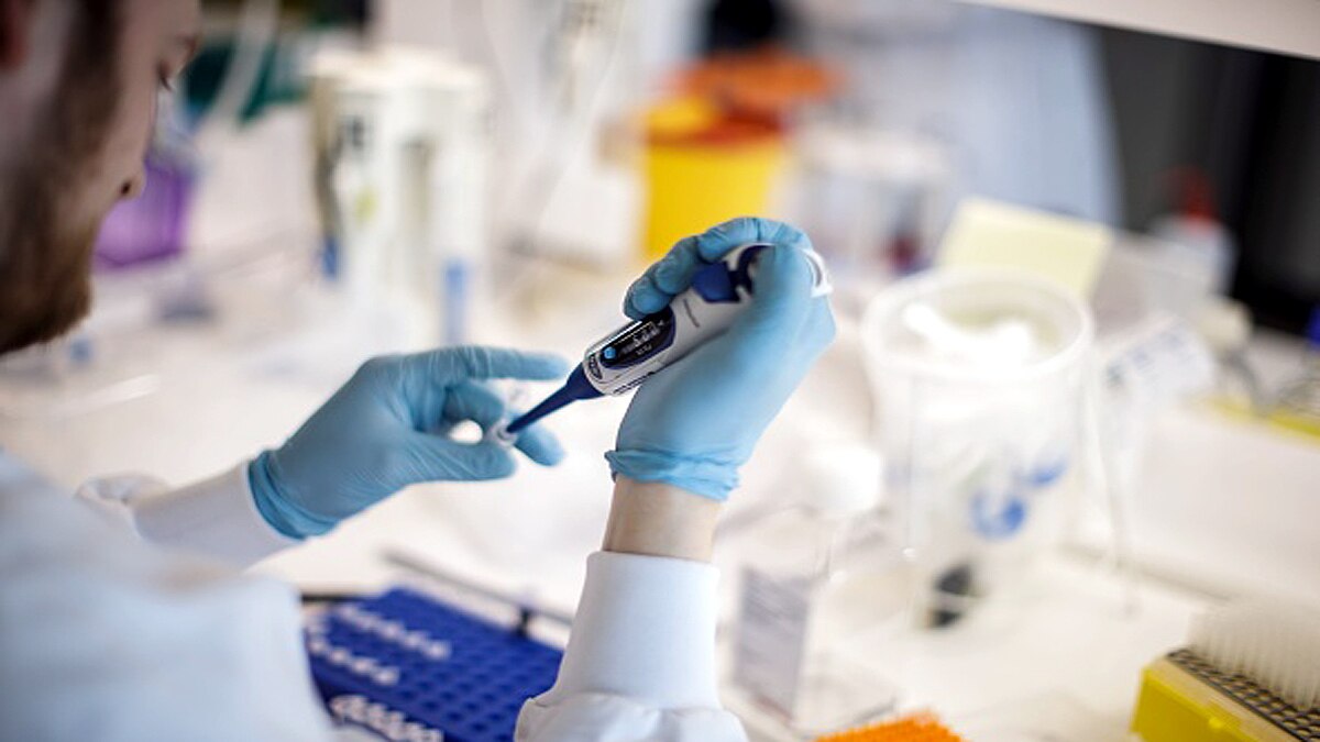 Delay Second Covid-19 Vaccine Dose 