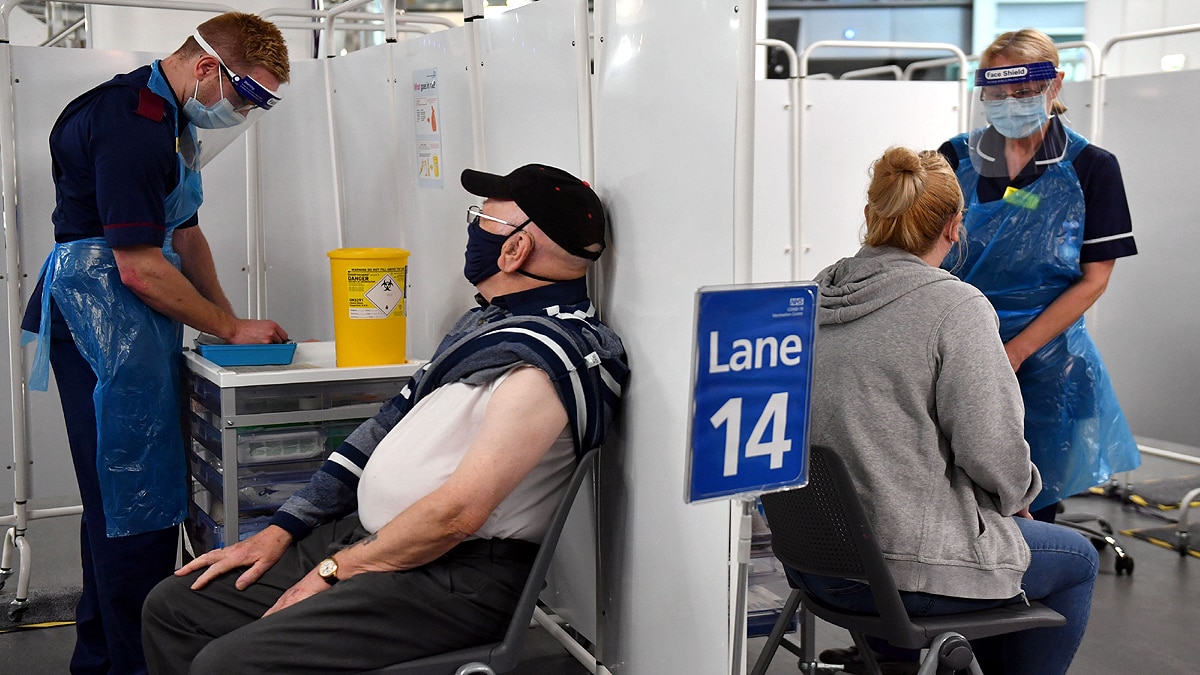 Delay Second Covid-19 Vaccine Dose 