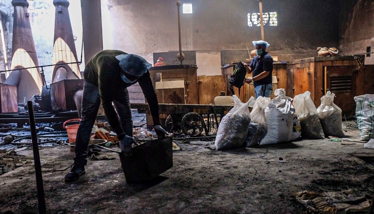 Unclaimed ashes delhi