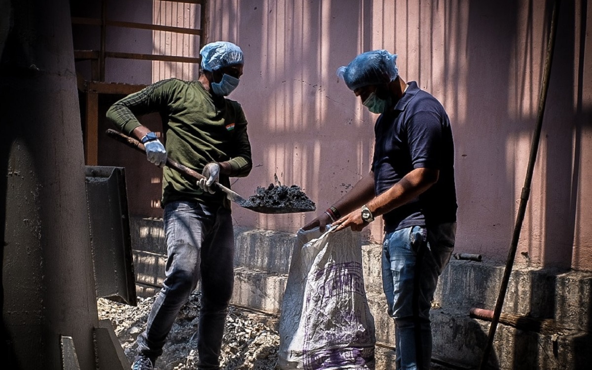 Unclaimed ashes delhi