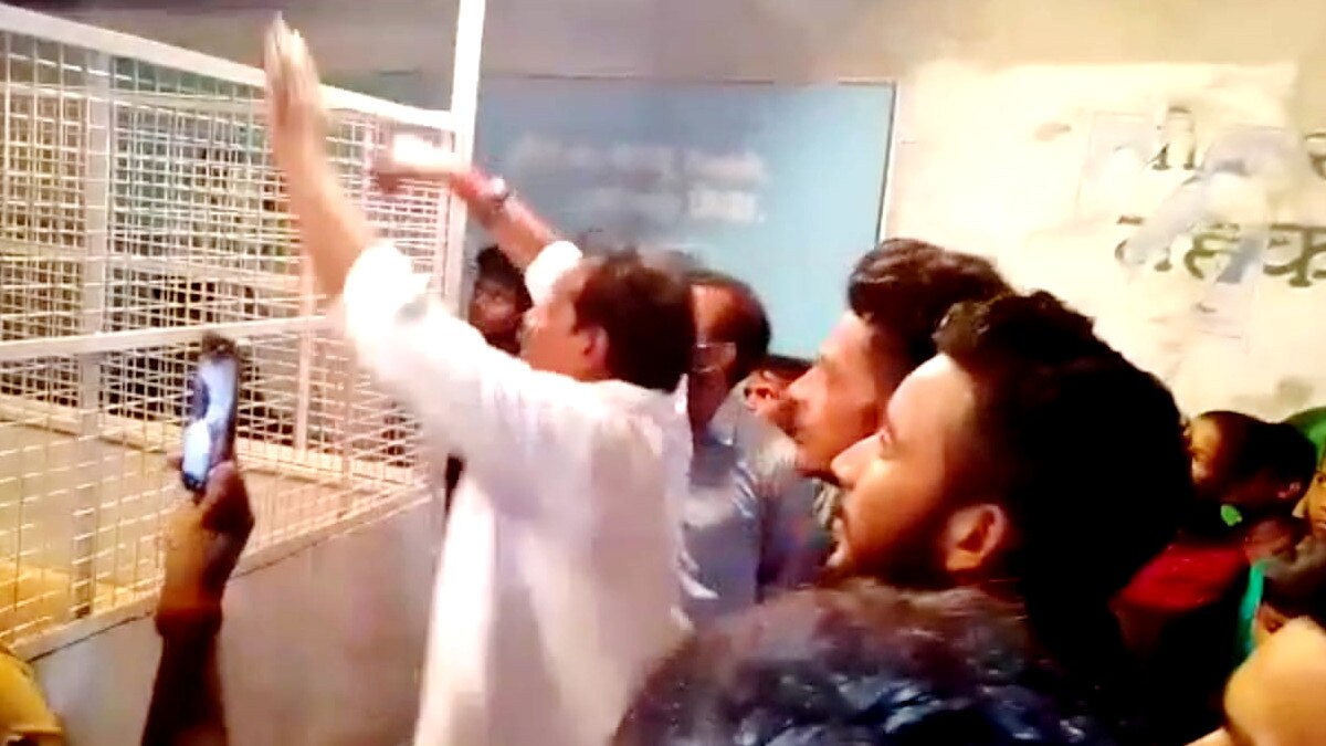 pornographic dance with bar girls viral