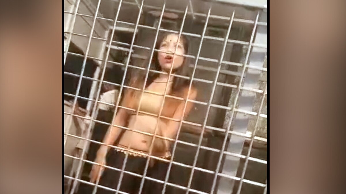 pornographic dance with bar girls viral