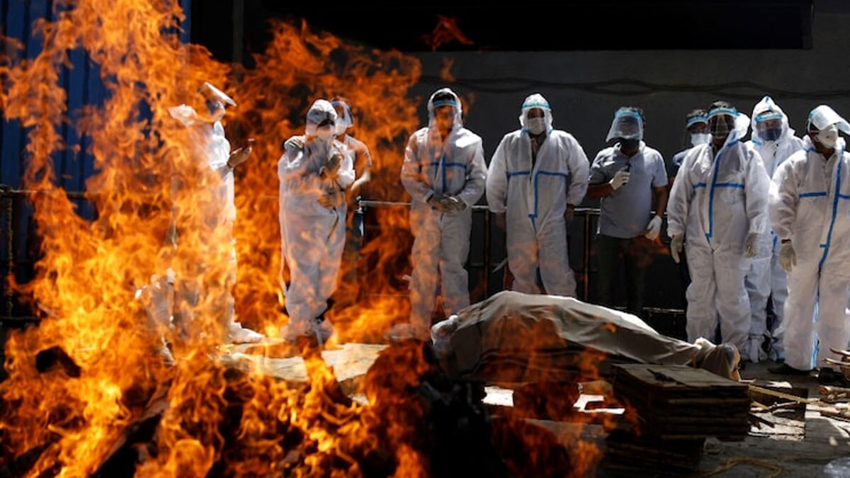 शहर के बाद ग्रामीण इलाकों में कोरोना का तांडव