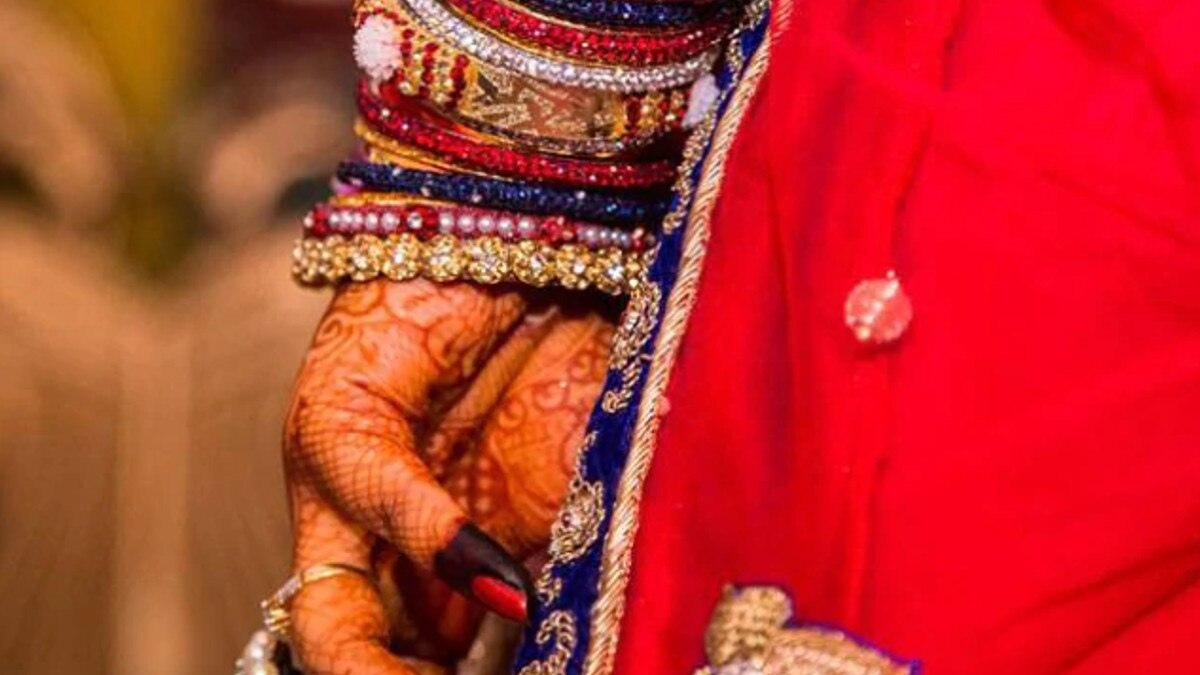 चंद लम्हों में टूटे सात जन्मों के बंधन