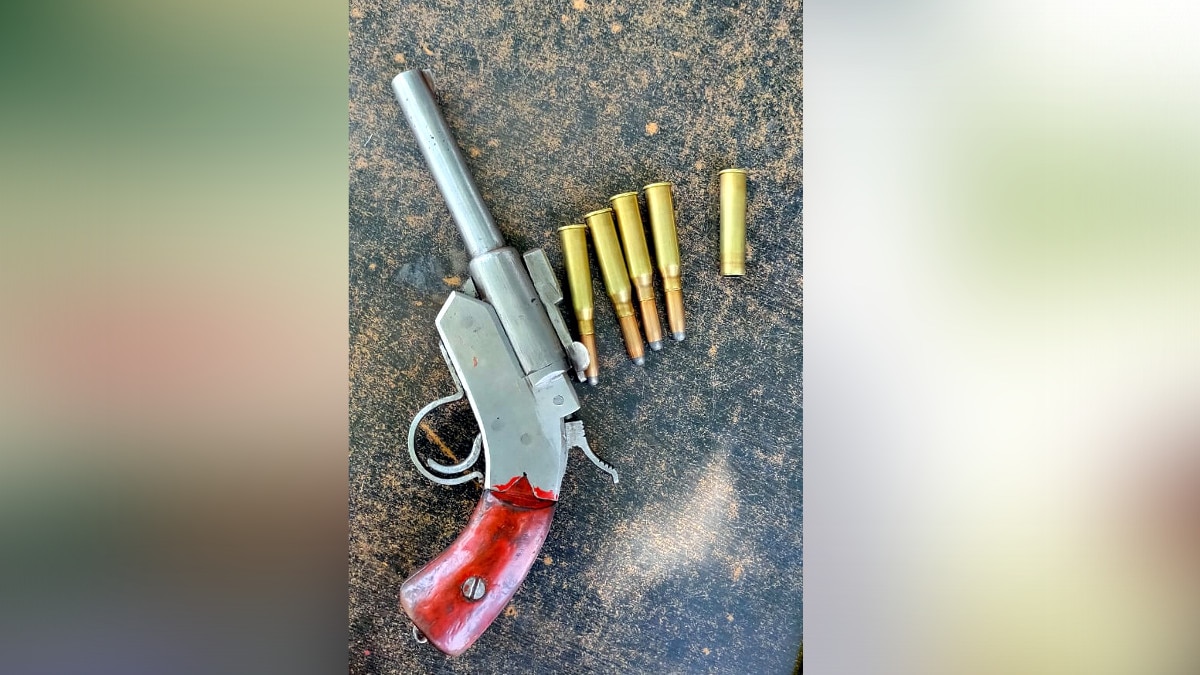  बजरी माफियाओं ने पुलिस पर की फायरिंग