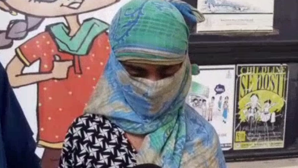  दुल्हन अपने बॉयफ्रेंड के साथ भाग गई