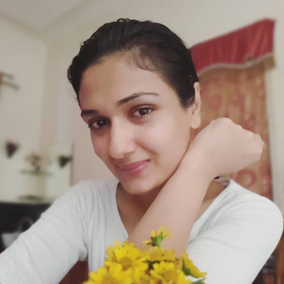 ईशा अग्रवाल 