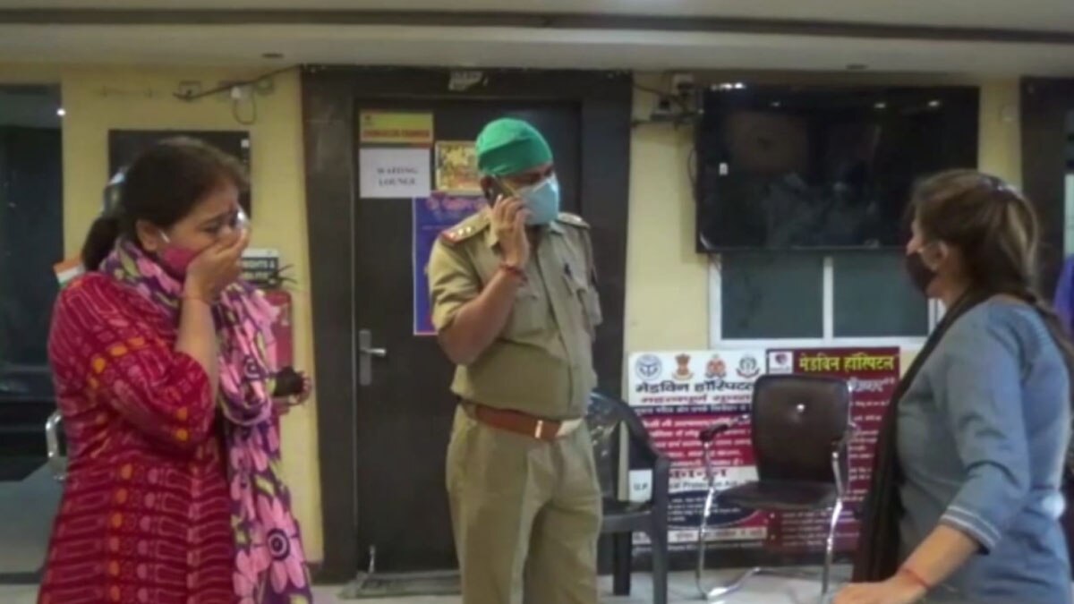 पंडित छन्नूलाल की बेटी की कोरोना से मौत पर बड़ी बेटी ने अस्पताल में किया हंगामा