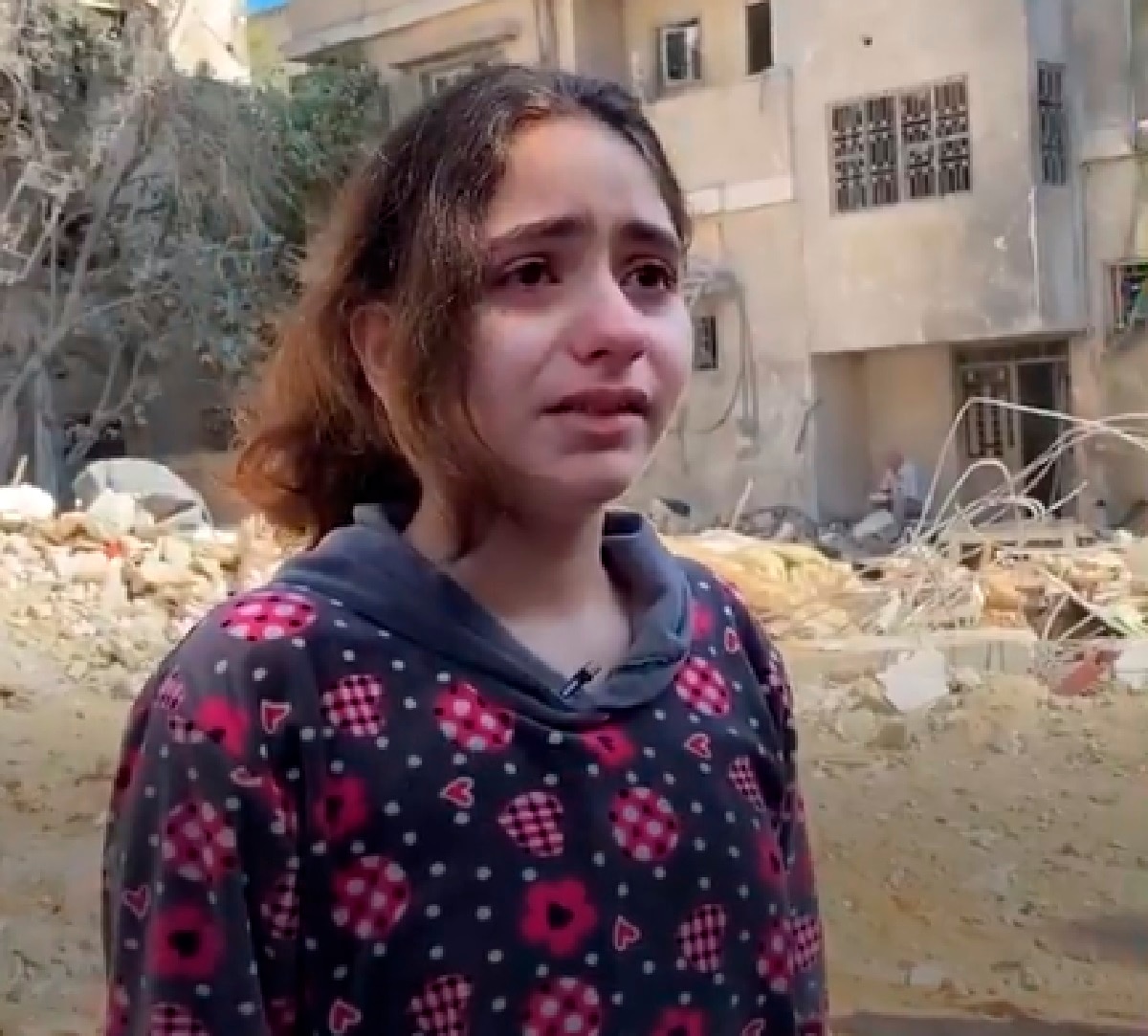 गाजा की बच्ची का वायरल वीडियो