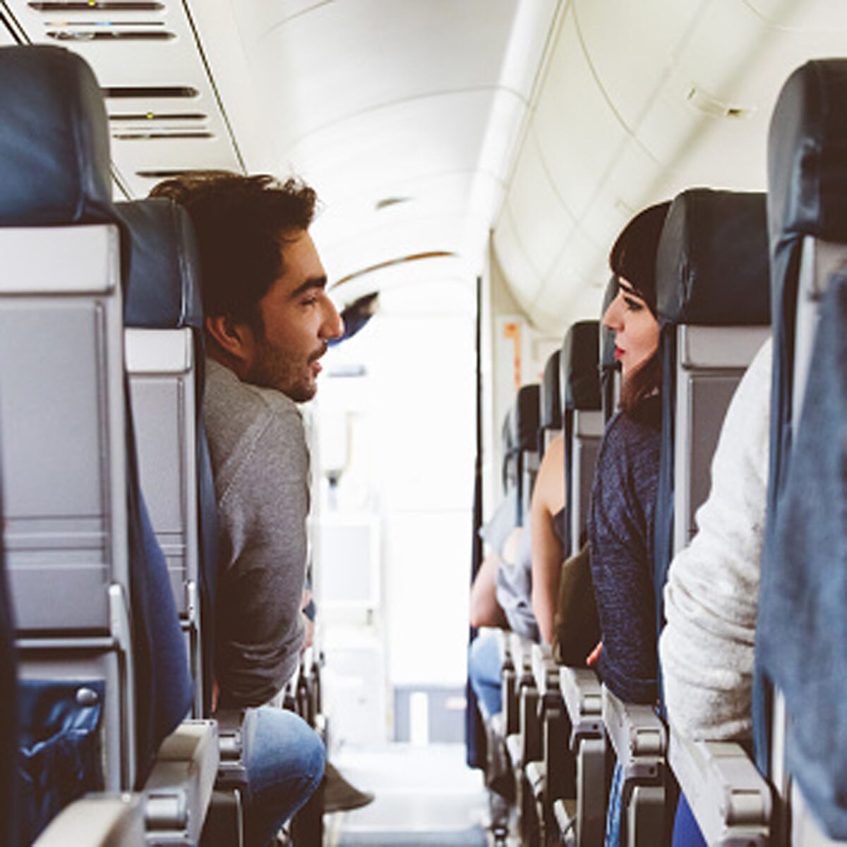 kissing couple flight pak