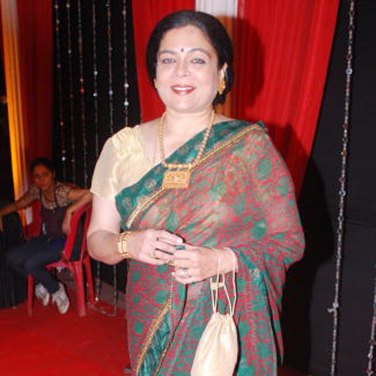  रीमा लागू 