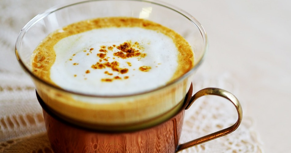  हल्दी वाला दूध पिएं.