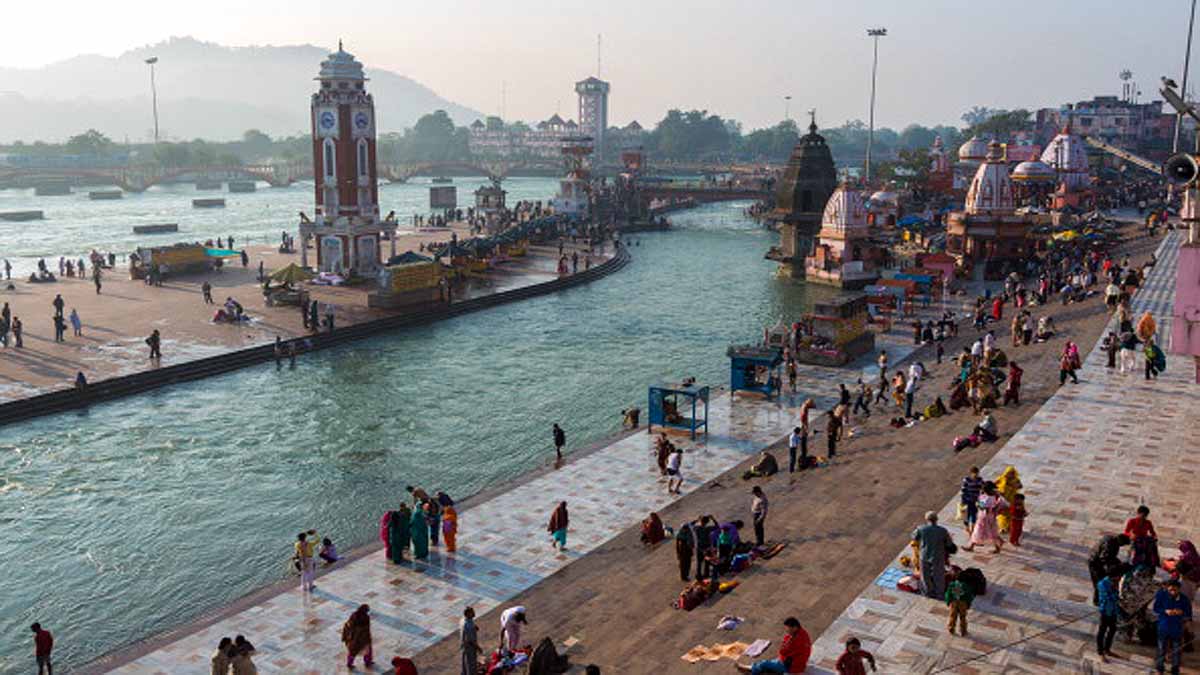 Ganga Turned Green Varanasi