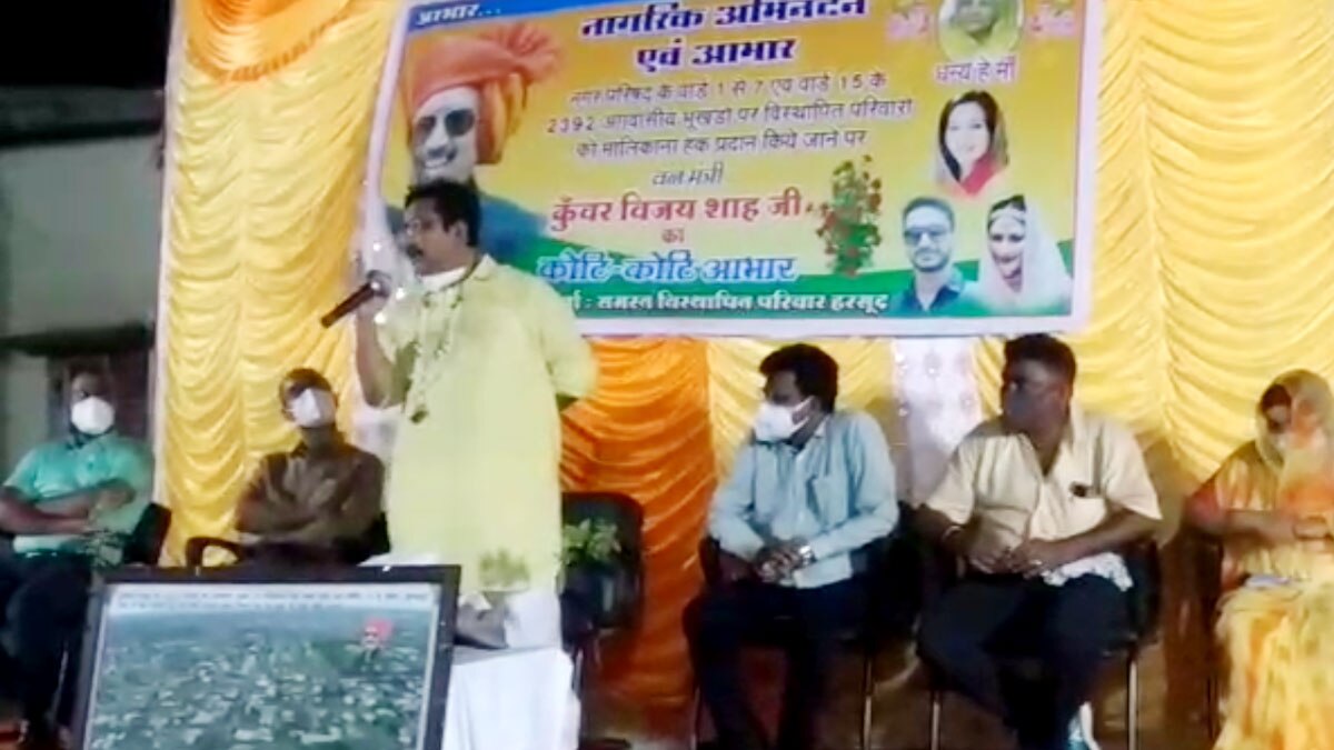 कोरोना के नियमों की अनदेखी 