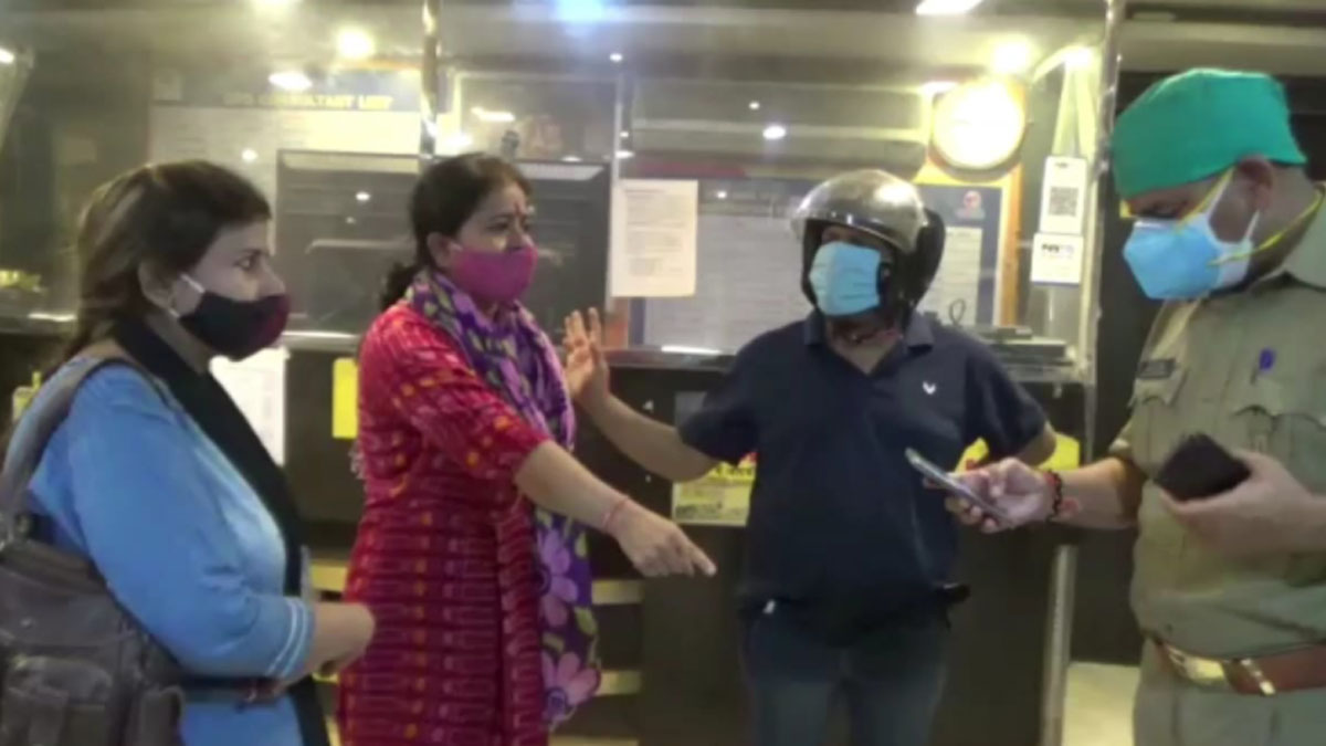 पंडित छन्नूलाल की बेटी की कोरोना से मौत पर बड़ी बेटी ने अस्पताल में किया हंगामा