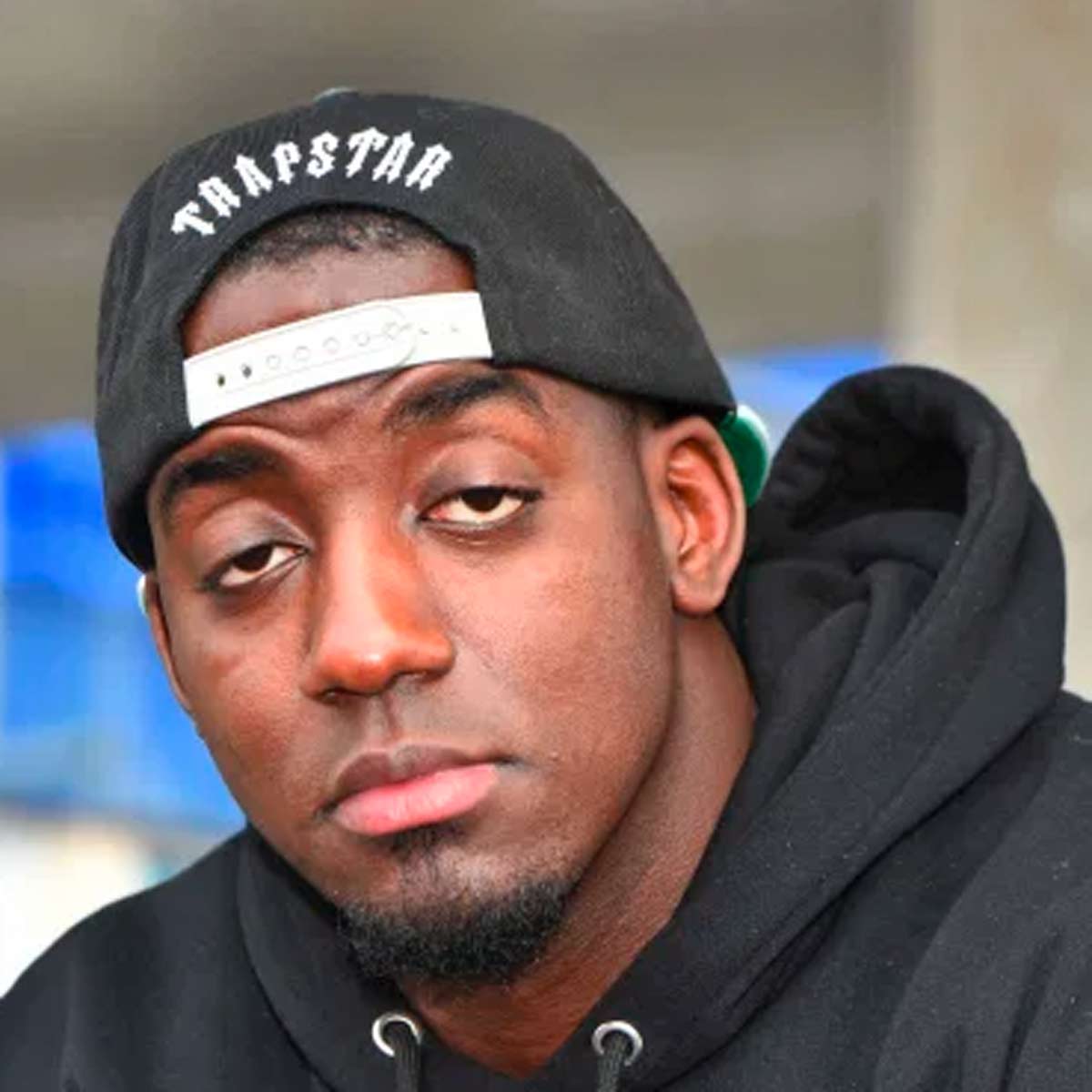 woman spit on bouncer 