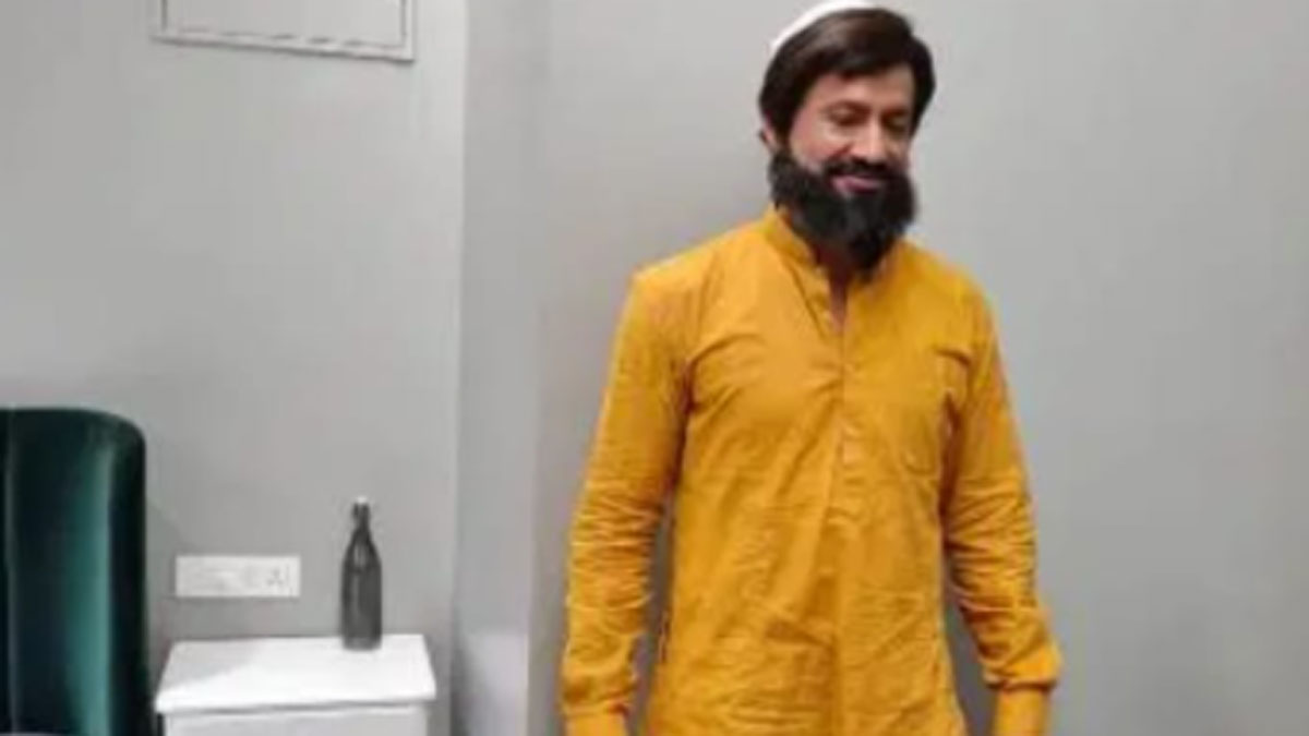 भेस बदलकर रात में थाने पहुंचे पुलिस कमिश्नर