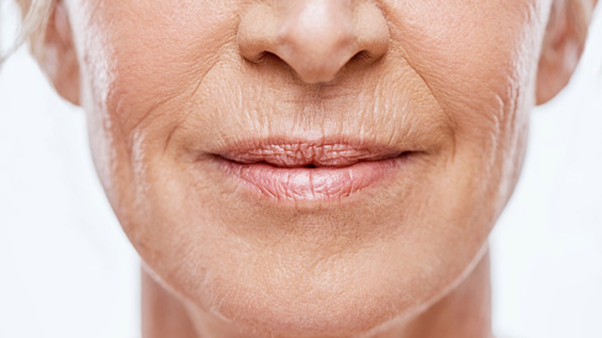 रूखी, झुर्रीदार त्वचा