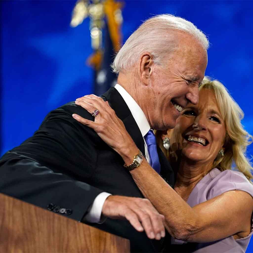  Barack Obama and Donald Trump