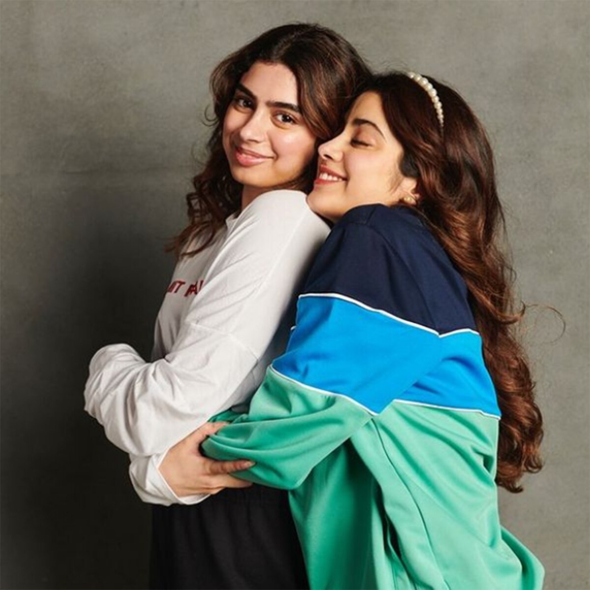 जाह्नवी कपूर-खुशी कपूर