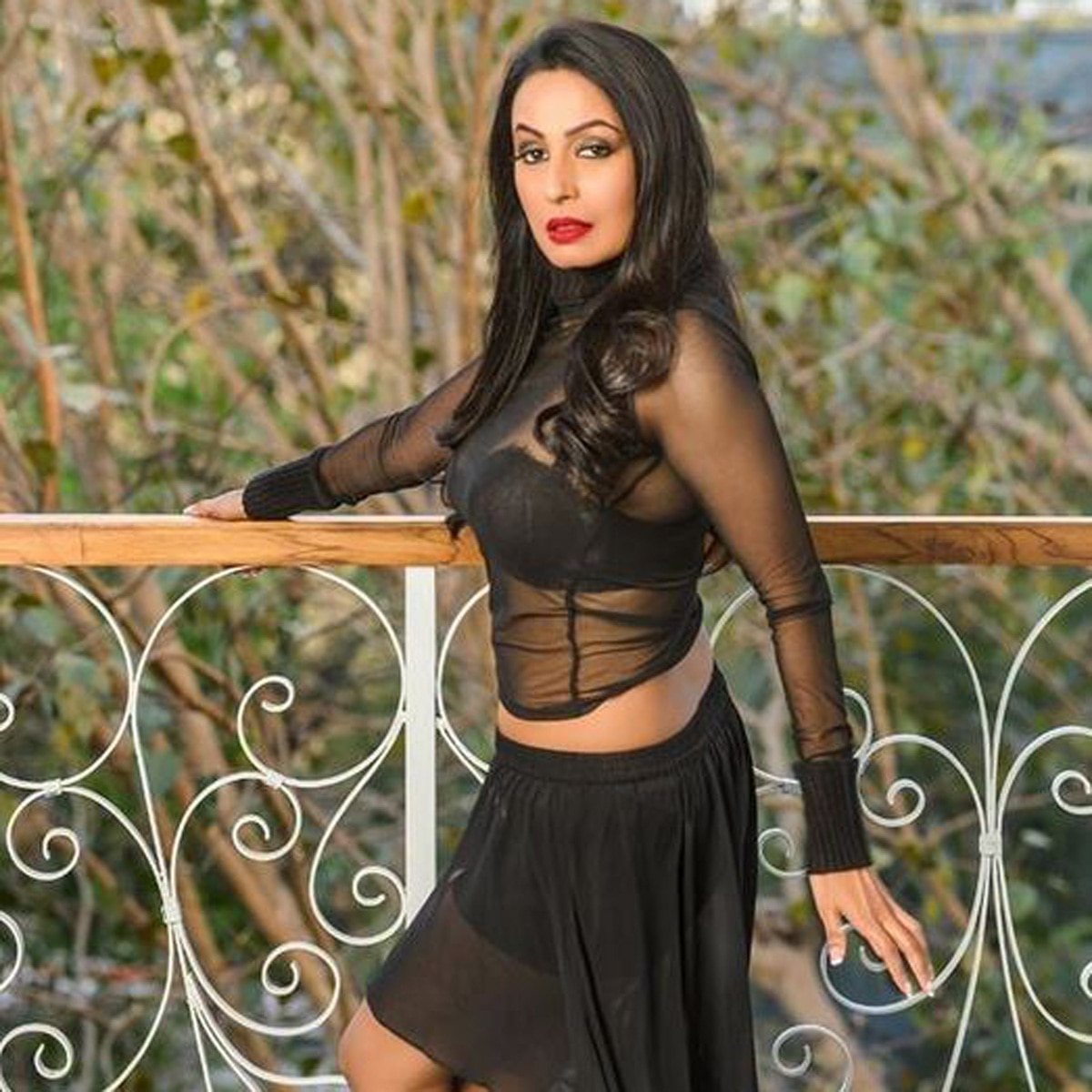 कश्मीरा शाह