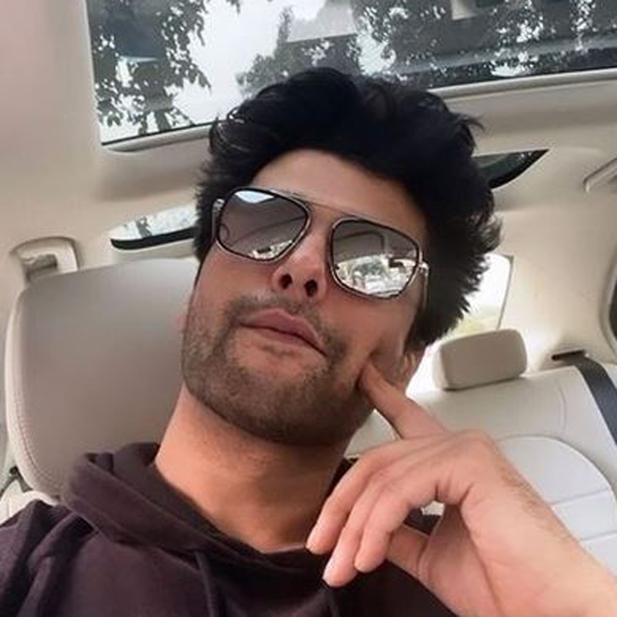  कुशल टंडन 