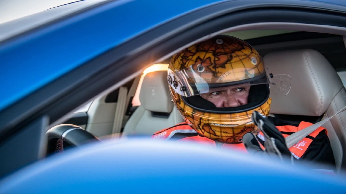 आंद्र लियोनत्येव के पास 18 रिकॉर्ड