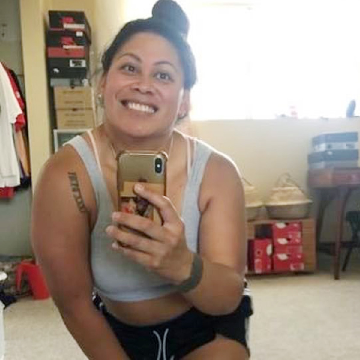 Woman delivery in flight