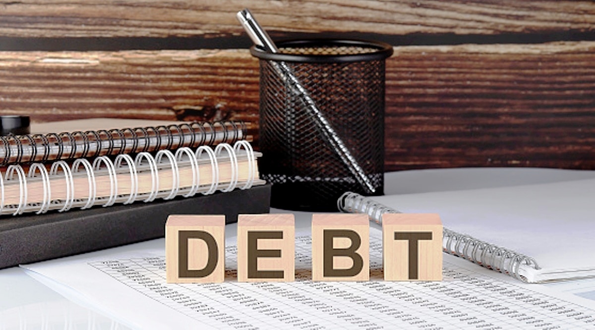 क्रेडिट स्कोर की बारीकी से जांच की जाती है