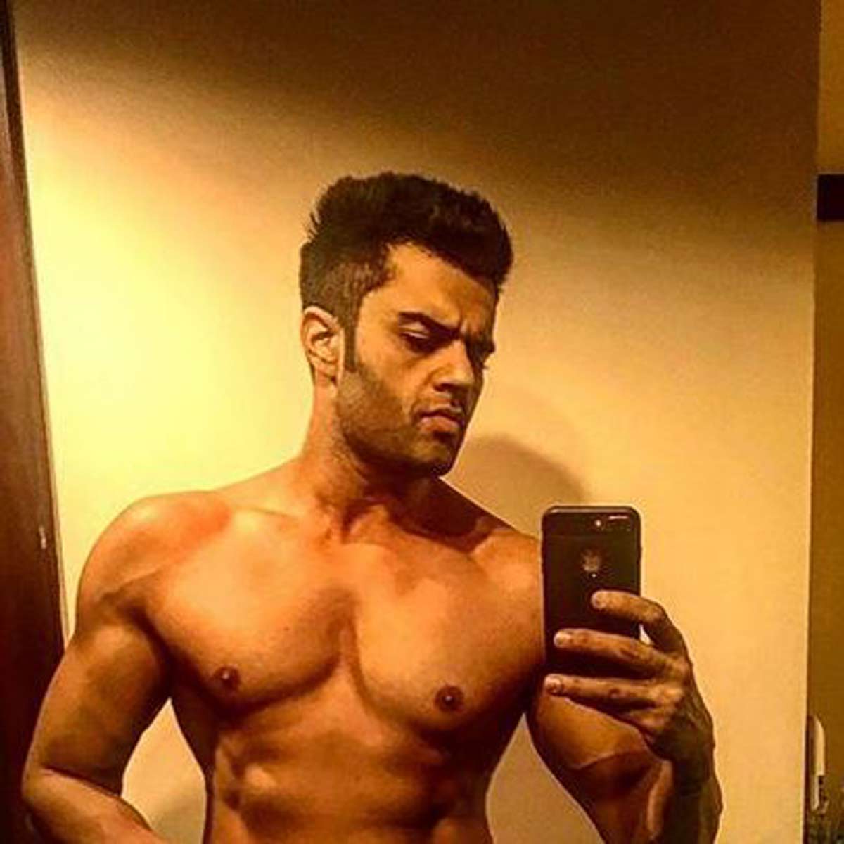 मनीष पॉल