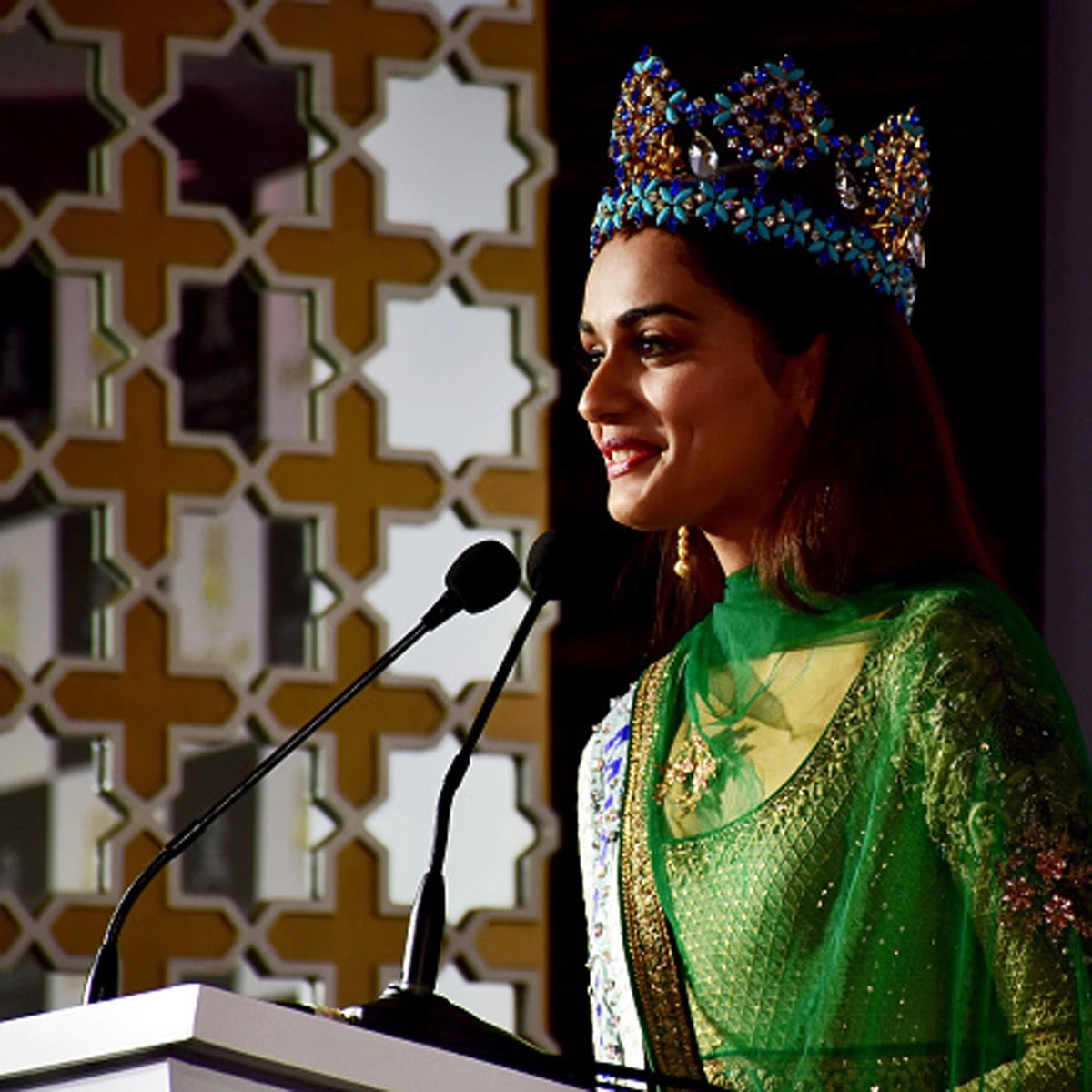 Miss World Manushi Chhillar Birthday: