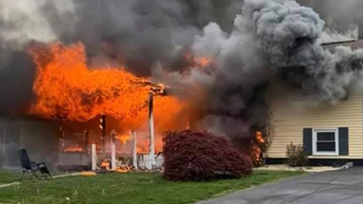  woman set home on fire