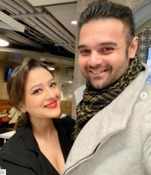 मदालसा शर्मा-महाक्षय चक्रवर्ती 