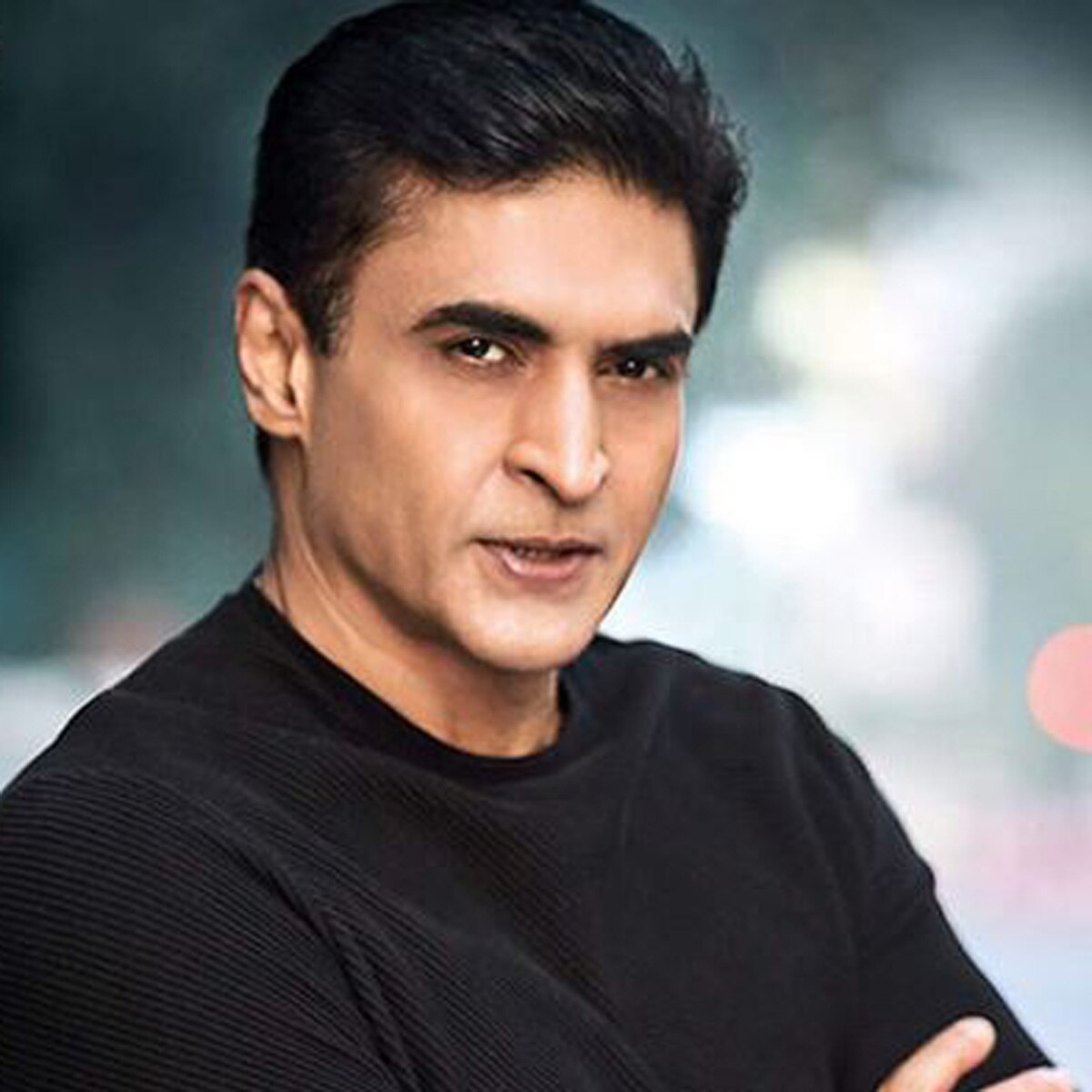 मोहनीश बहल