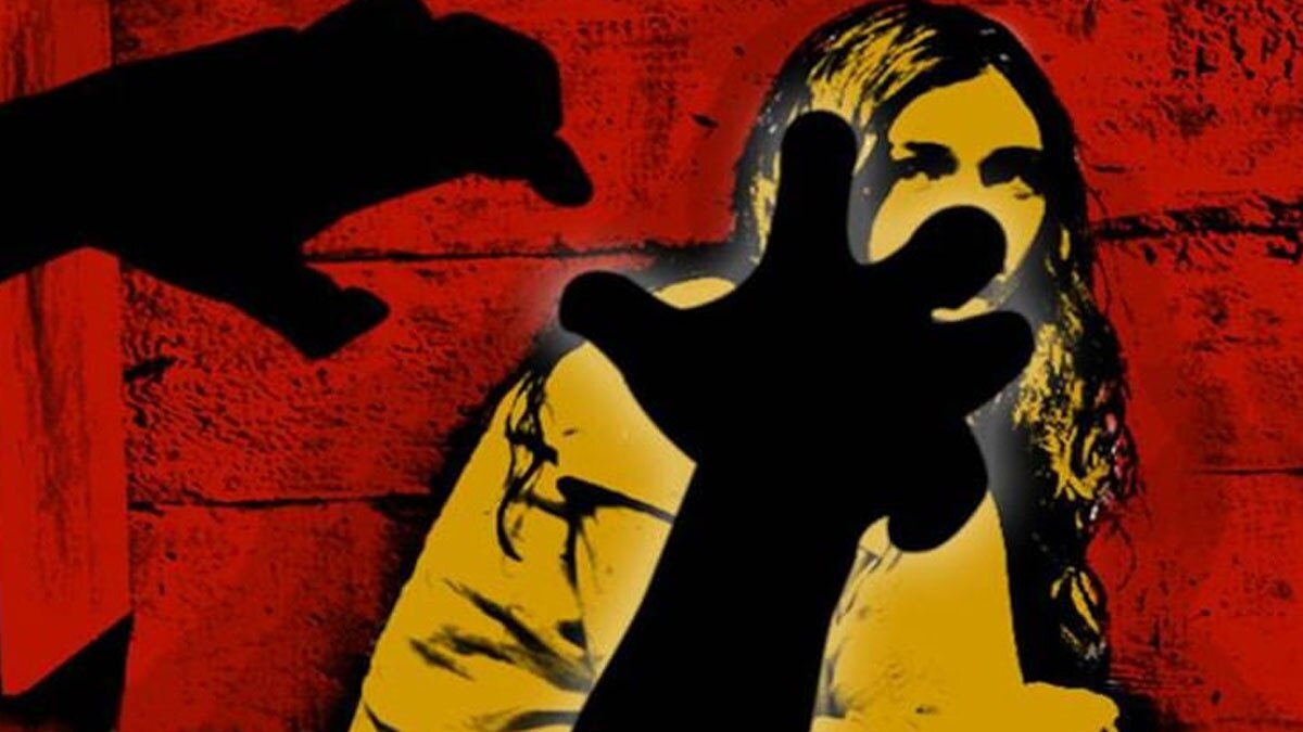 पुलिस अधिकारी पर लगा यौन शोषण का आरोप