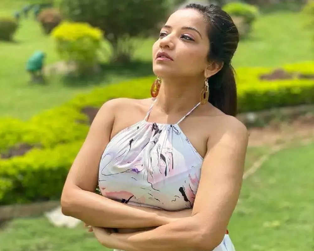 Monalisa latest photos (Photo aslimonalisa)