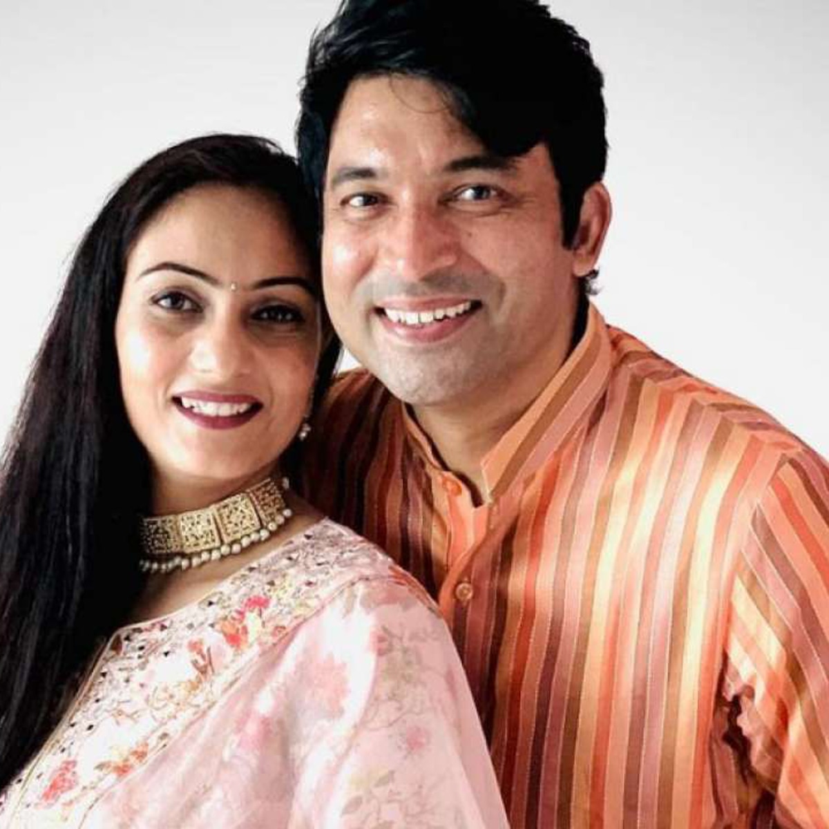 चंदन प्रभाकर और नंदिनी खन्ना